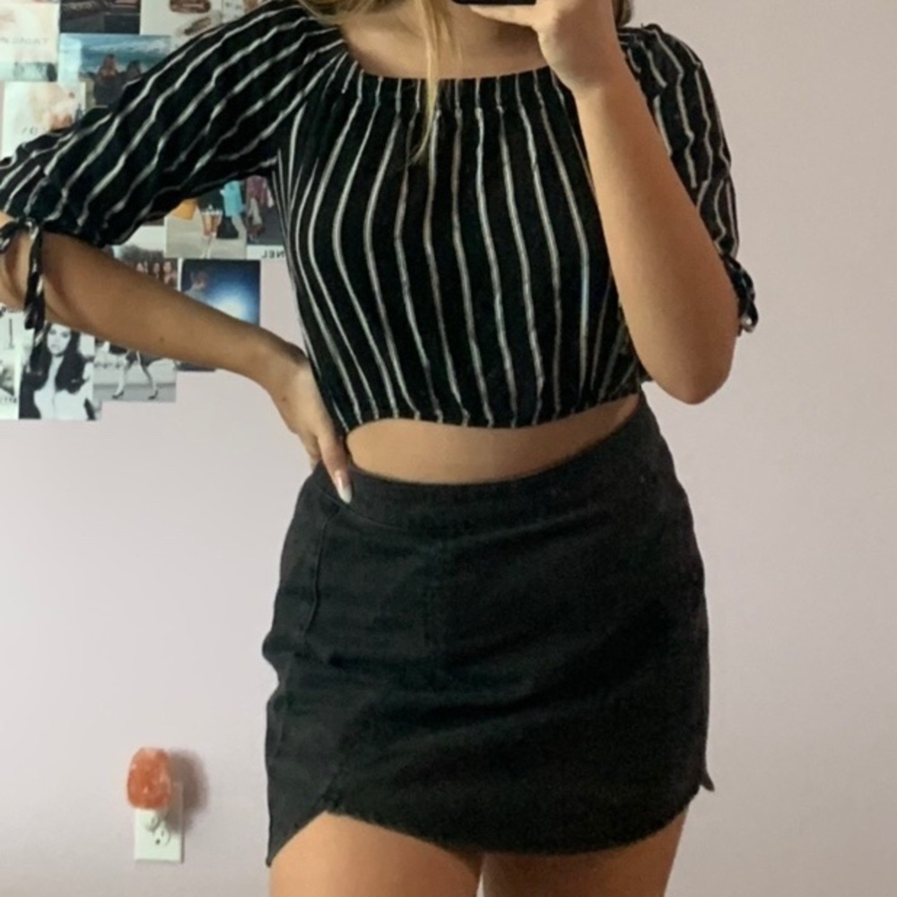 PacSun tie sleeve striped top